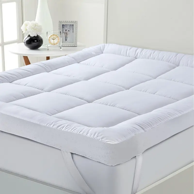 CP HOTEL TOPPER MICROFIBER 14CM 180 X 200 ( WHITE )